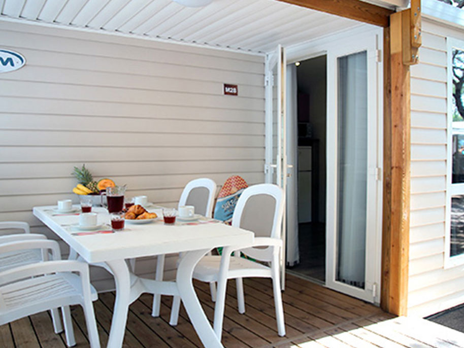 MOBILE-HOMES-BEACH-IMAGE